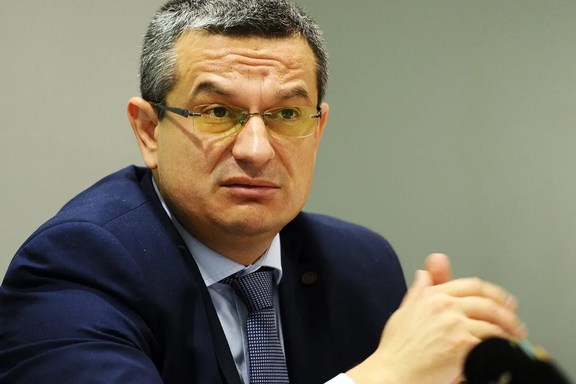 Csaba Asztalos: "Este contraproductivă eliminarea limbii române din examenele copiilor maghiari"