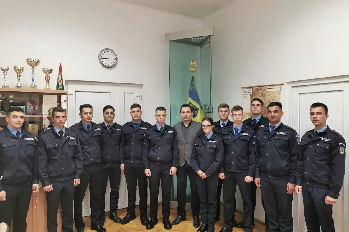 Tineri jandarmi în practică la IJJ Harghita