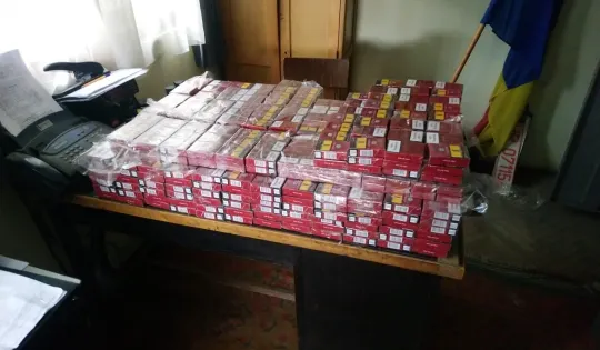 1.000 de pachete de ţigări de contrabandă găsite în maşina unui harghitean