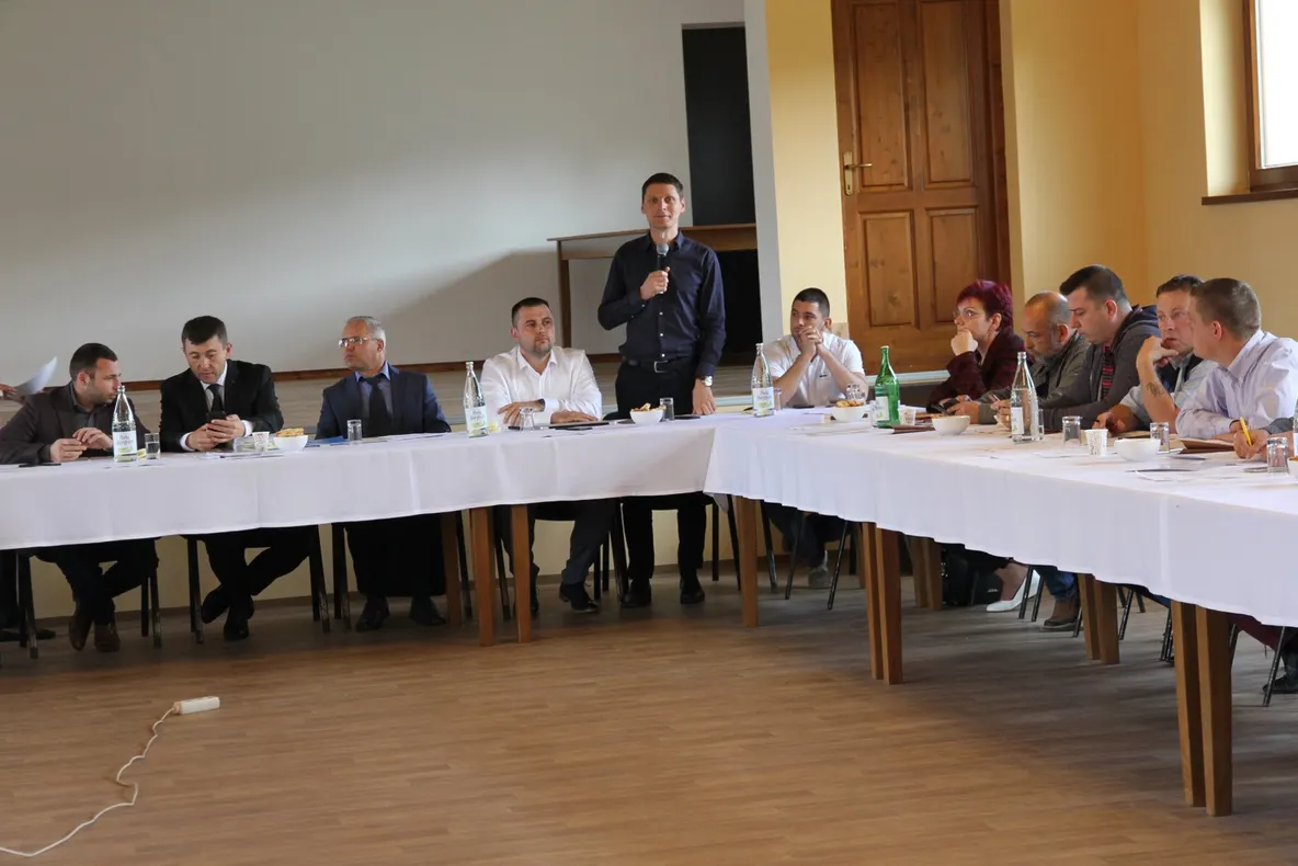 CJ Harghita dă bani pentru drumuri și pentru unitățile de cult