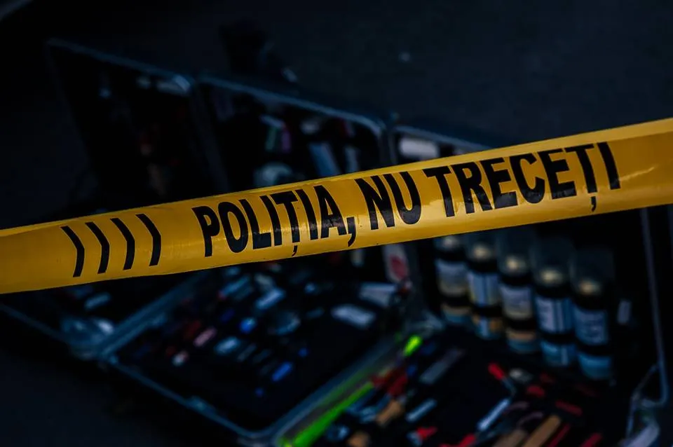 Poliţiştii harghiteni caută un copil mort şi îngropat de concubinul mamei
