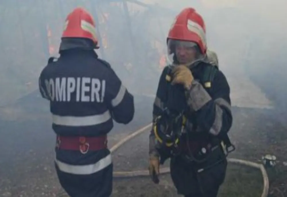 Casă din Toplița incendiată intenționat. Pagubele au fost evaluate la circa 4.000 lei
