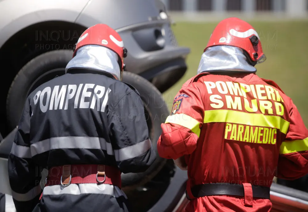 3 incendii, un accident mortal, şi brazi căzuţi pe carosabil, printre intervenţiile pompierilor harghiteni din ultimele ore