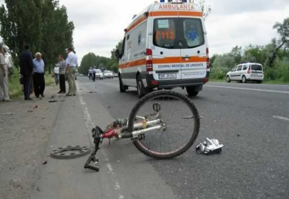 Biciclist lovit de mașină, la Gheorgheni