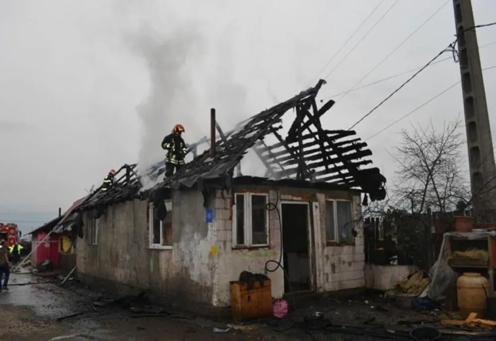Două incendii, în doar câteva ore, pentru pompierii din Harghita