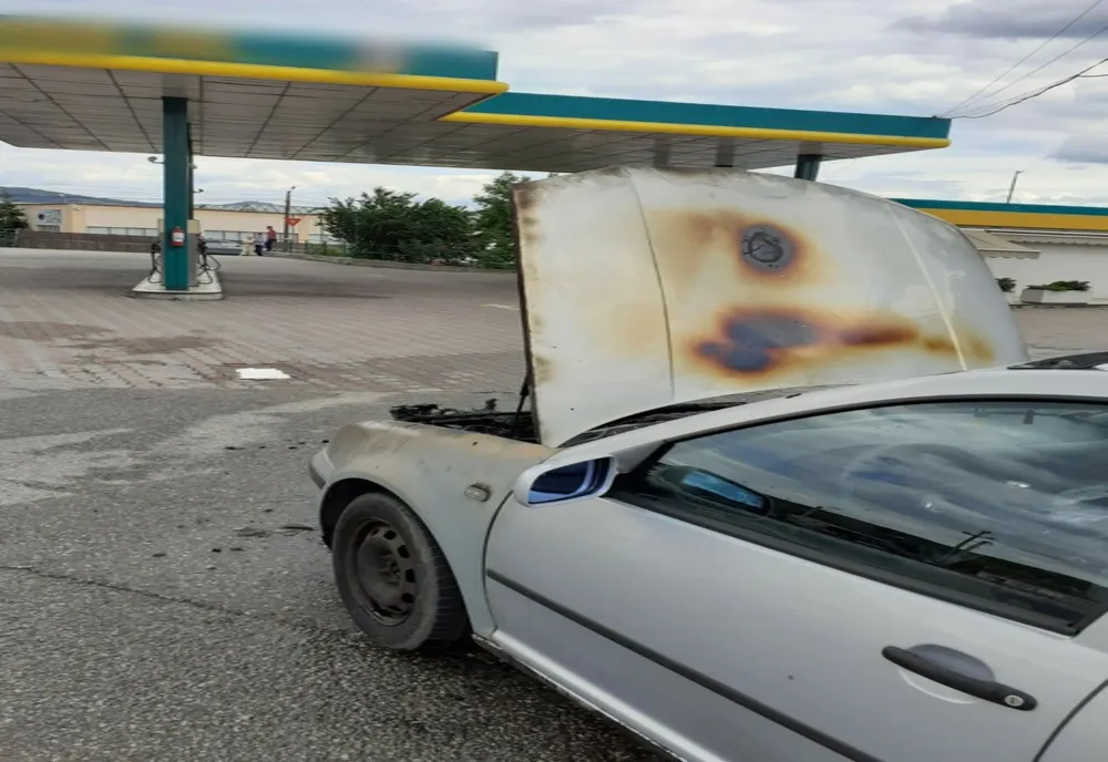 Un autoturism a luat foc la Miercurea Ciuc