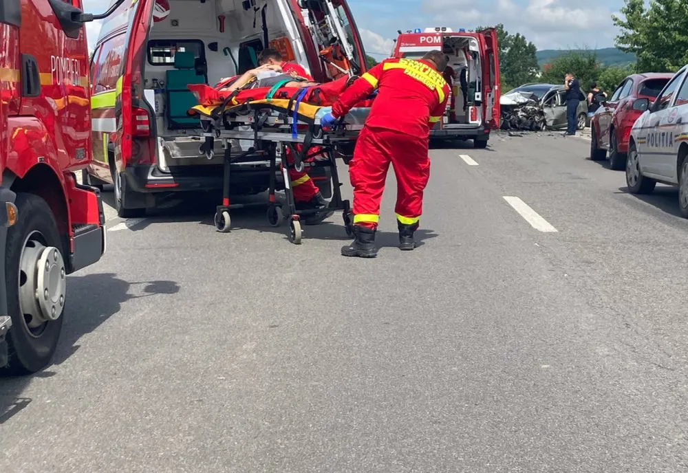 7 persoane asistate medical de echipajele SMURD, în 24 de ore