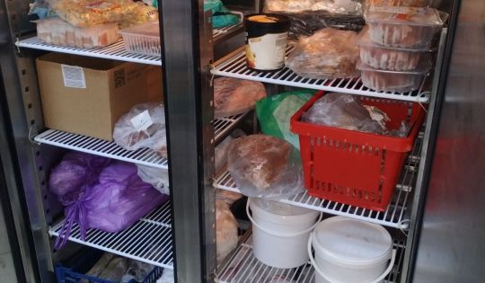 Alimente expirate erau pregătite de vânzare pentru Paşti, în magazinele din Harghita
