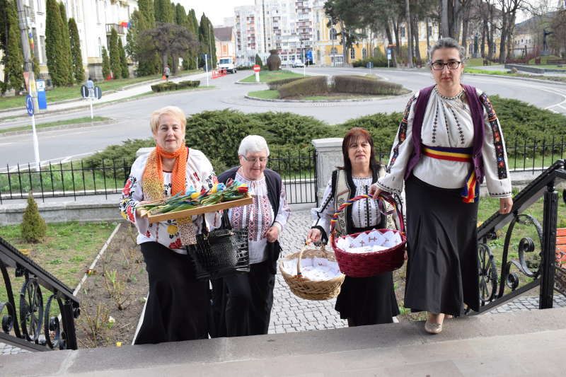 Şerveţele cu semnul crucii au fost oferite credincioşilor ortodocşi din Miercurea Ciuc