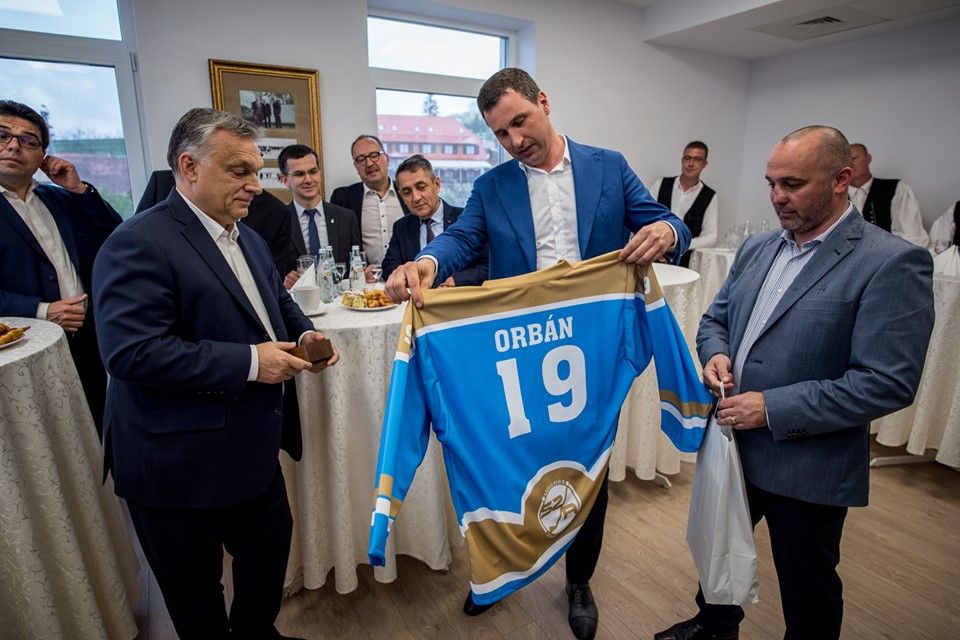Viktor Orban a vizitat Academia de Hochei de la Cârţa