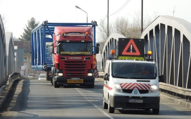 Transport agabaritic pe drumurile din Harghita