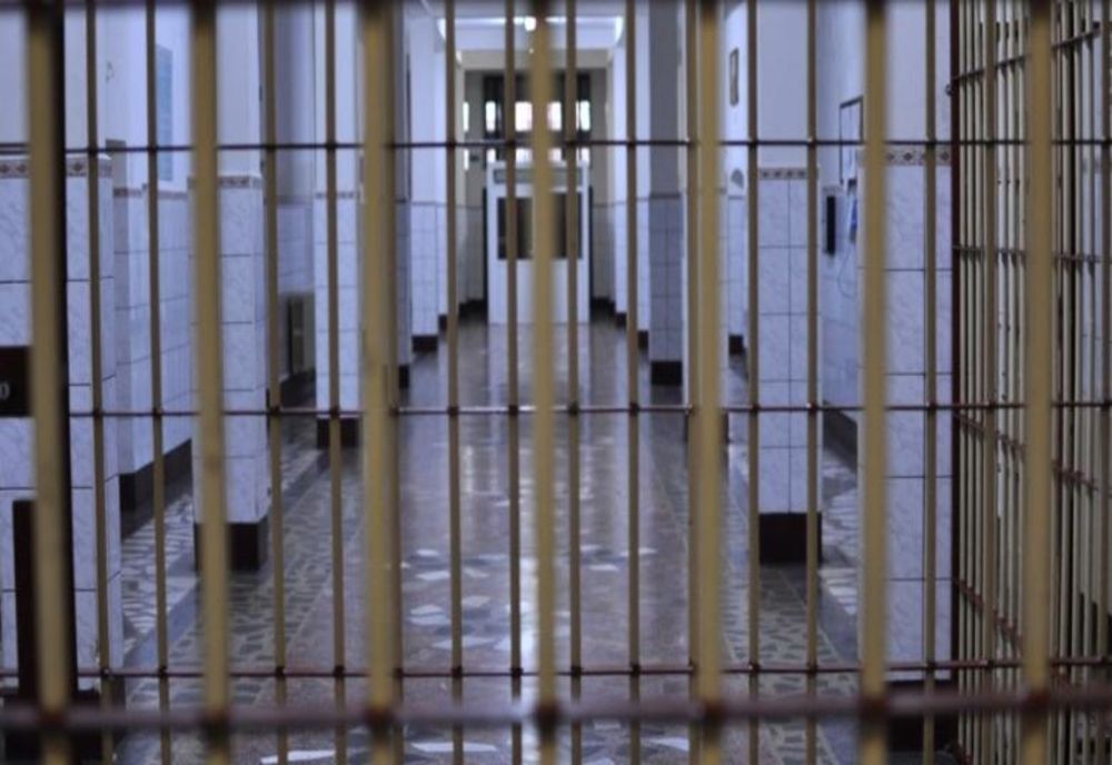 Urmărit general, prins de poliţişti într-o comună din Harghita