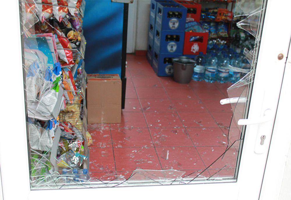 A vrut să spargă un magazin din Harghita, dar s-a speriat şi a fugit