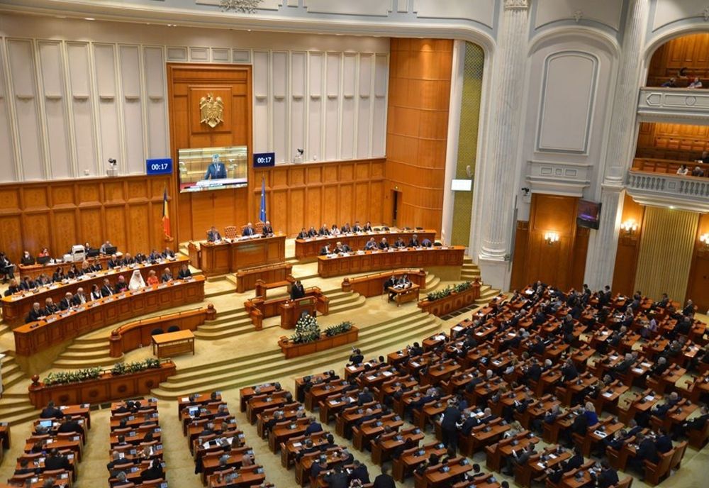 Dublarea alocațiilor copiilor, adoptată de Parlament