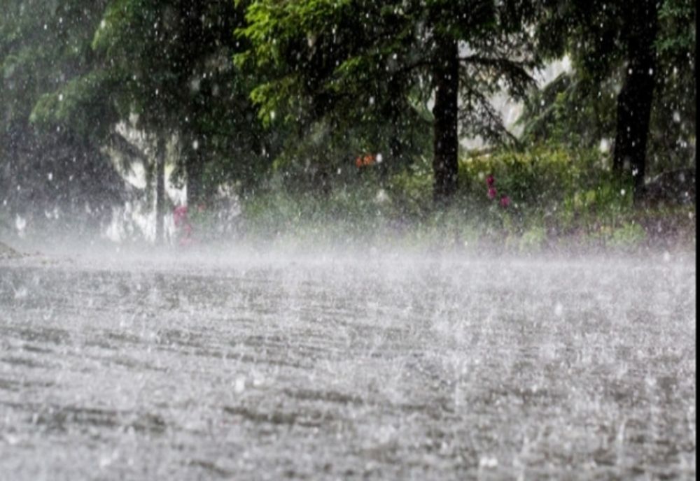 8 atenționări și avertizări hidro-meteo emise în cursul zilei de ieri. Recomandările ISU Harghita