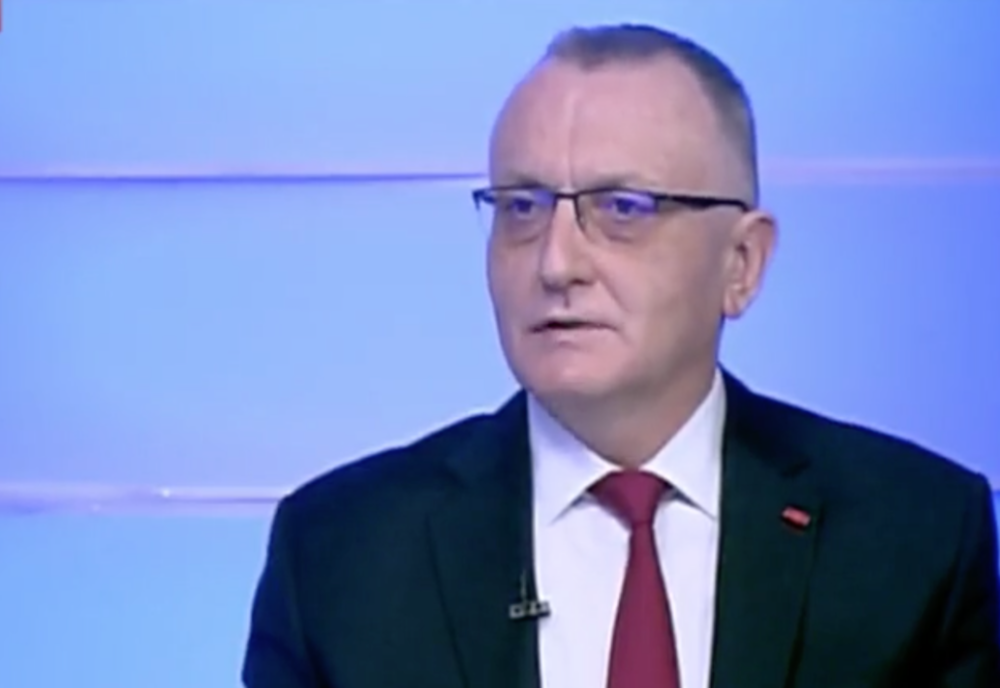 E OFICIAL Elevii din clasele terminale vor merge la școală și în scenariul roșu. CONSENS între Ministerul Educației și al Sănătății