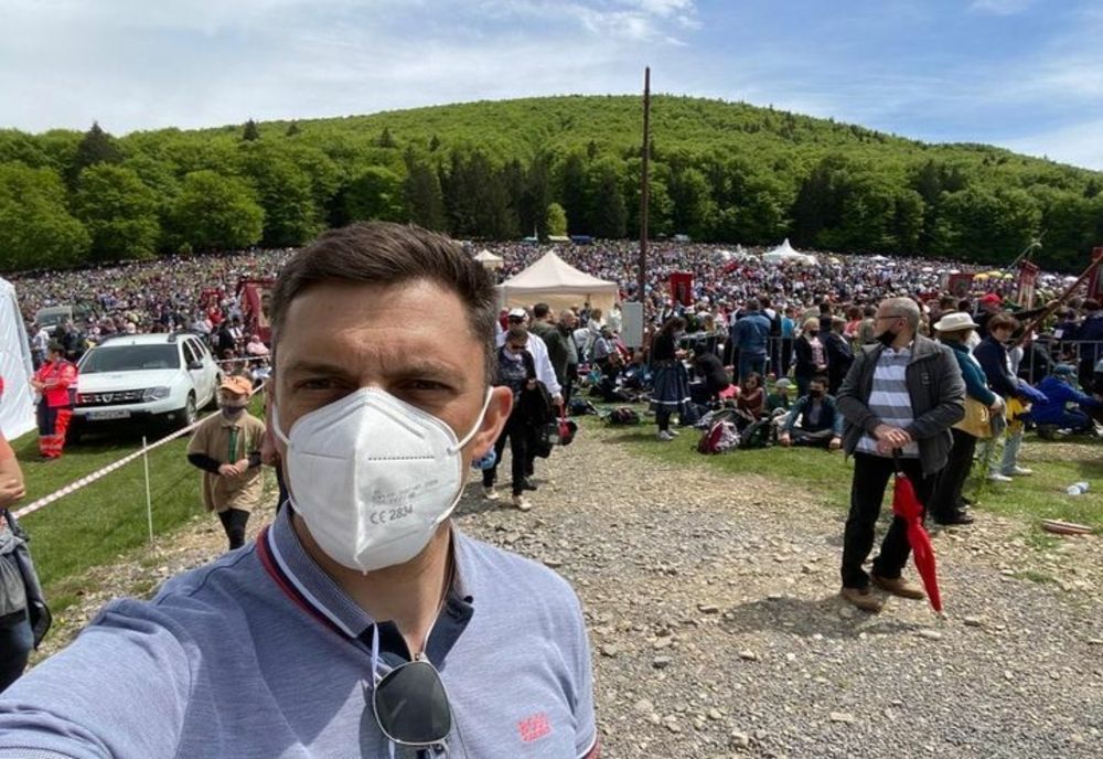 Ministrul Eduard Novak este la pelerinajul de la Şumuleu Ciuc