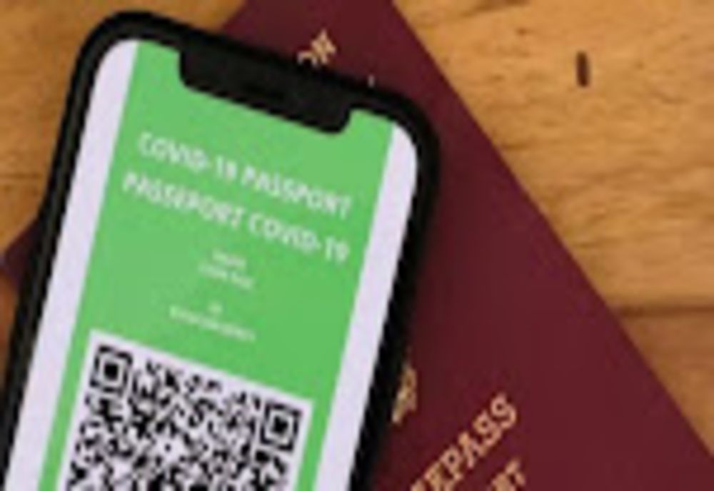 Certificatul verde, OBLIGATORIU pentru majoritatea mijloacelor de transport, în Italia. Când ar putea intra în vigoare măsura și cum va funcționa