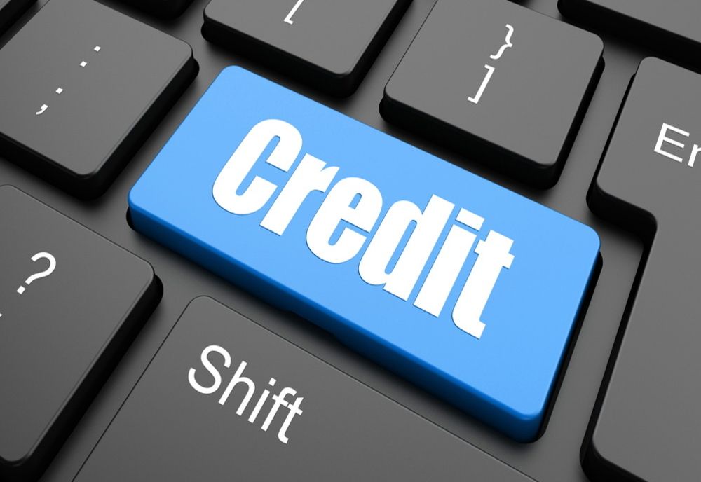 Cresc ratele pentru românii cu credite în lei