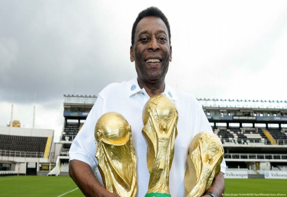 A murit PELE, legenda fotbalului brazilian 