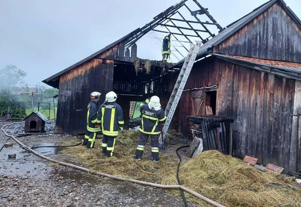 Incendiu cu pierderi de peste 30.000 de lei