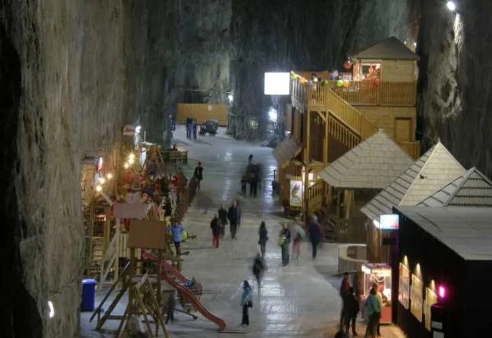 Salina Praid se redeschide în weekend