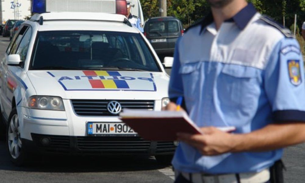 1398926407Politia-rutiera-politist-1000x600