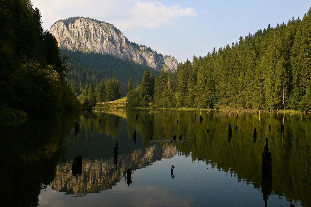 lacul-rosu_14448330