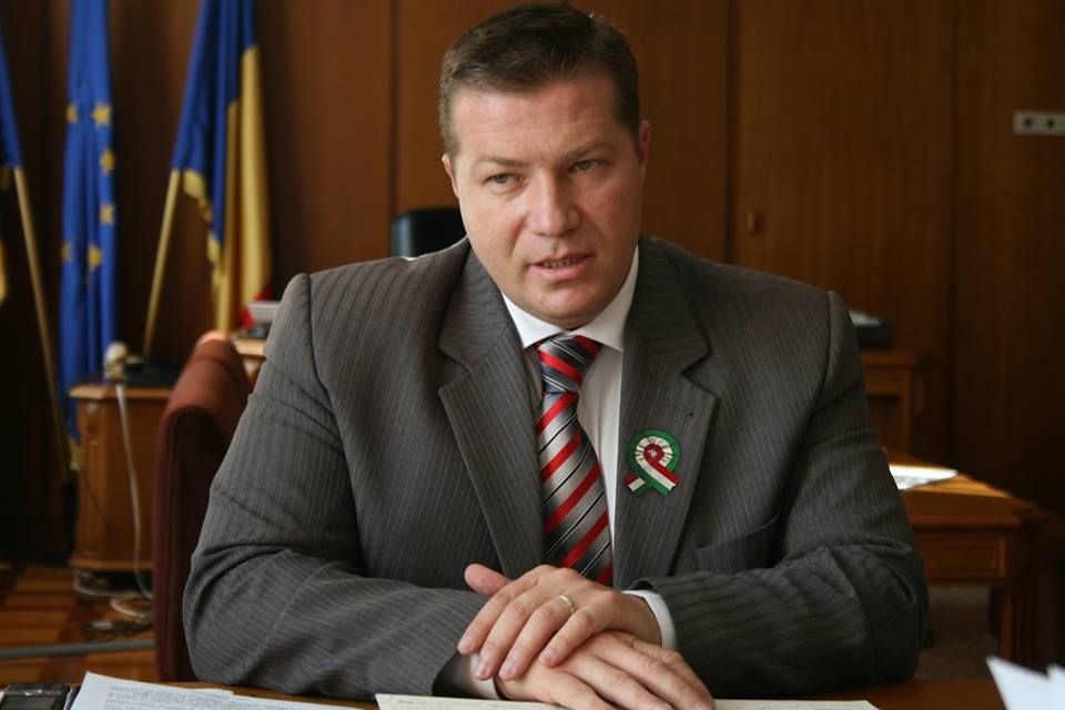 jean-adrian-andrei-prefect-harghita-cocarda-ungaria
