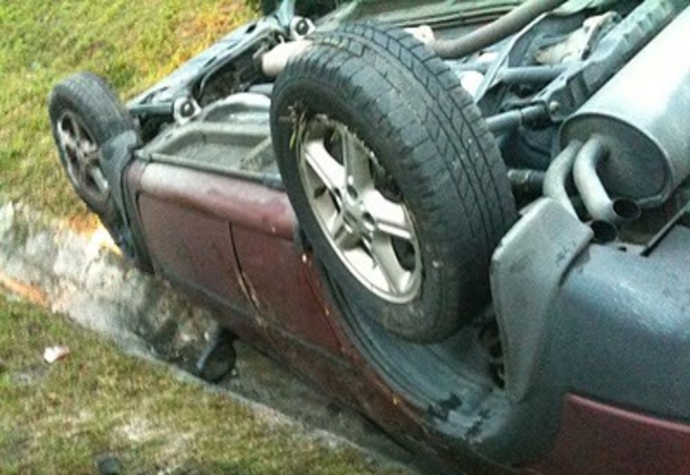Accidente trase la indigo: Două mașini răsturnate în zona comunei harghitene Sat Mare, la aceeași oră