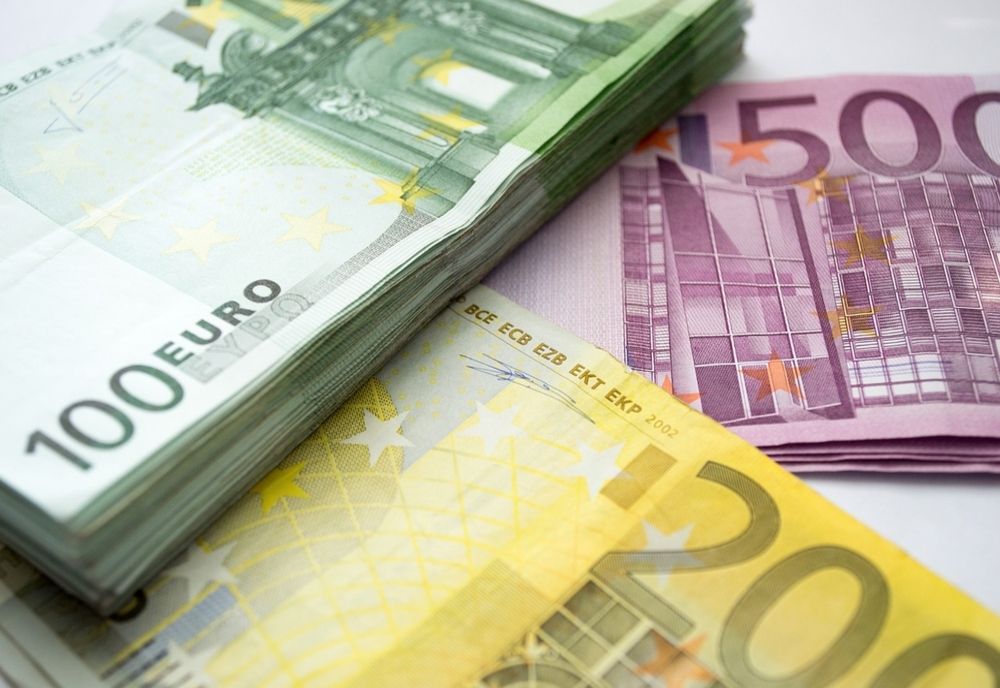 Banca Mondială: România a ieșit din grupul țărilor cu venituri mari. Românii câștigă mai puțin