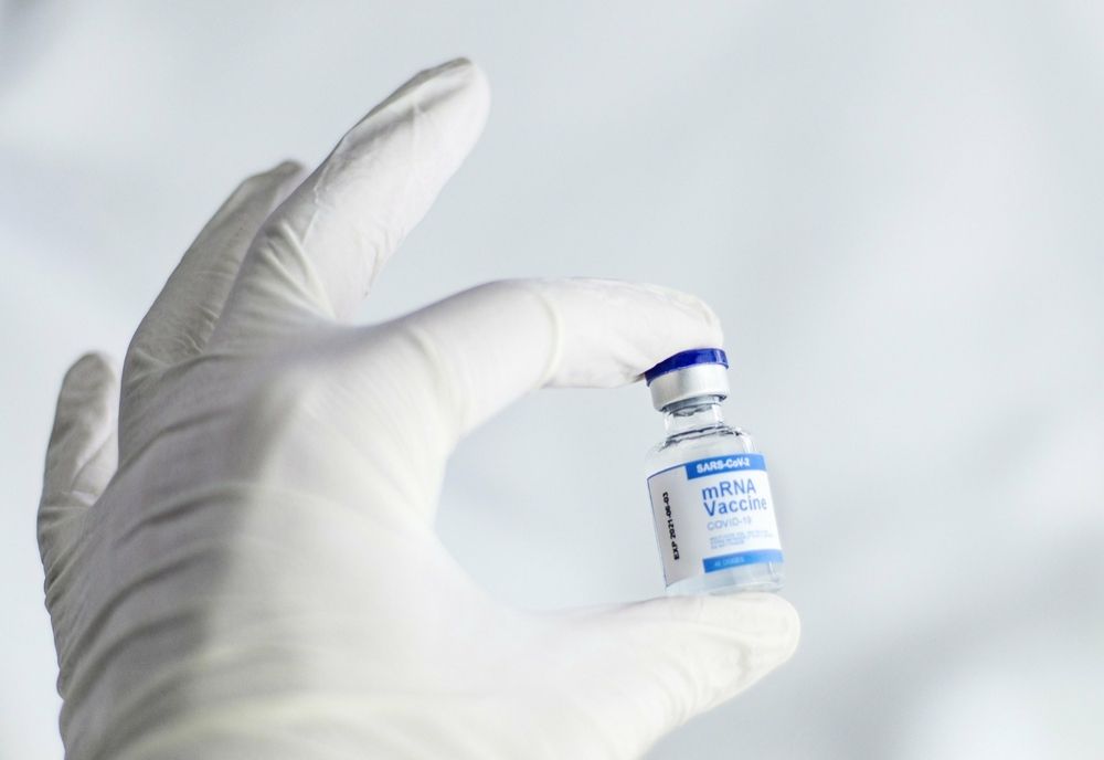 Începe vaccinarea copiilor între 5 și 11 ani împotriva COVID-19, în România! Ce trebuie să știe părinții - DOZAJ și REACȚII