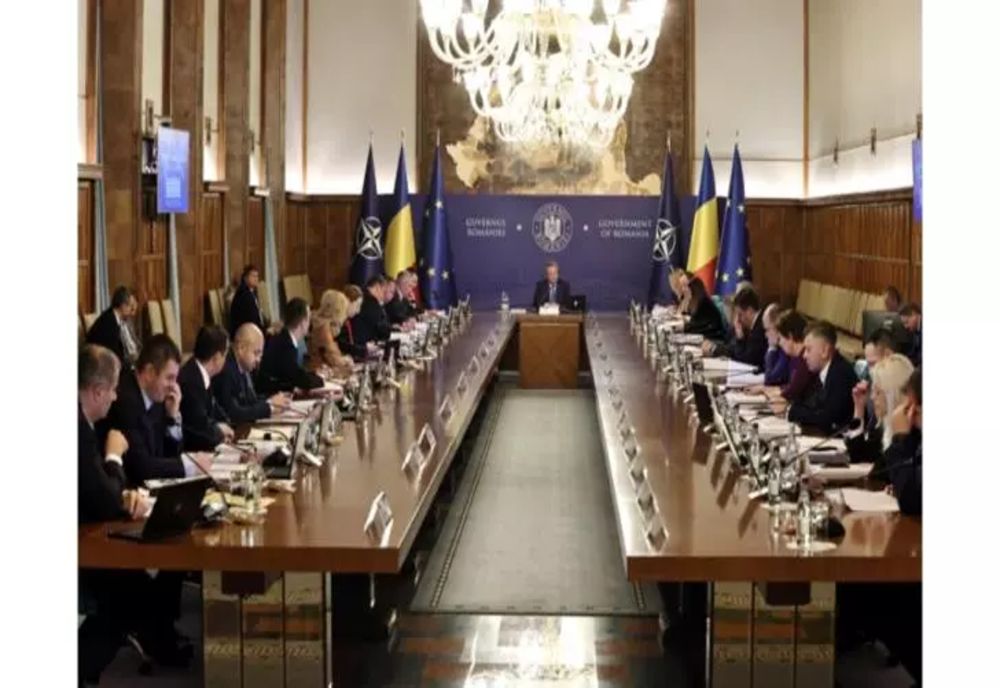 Legile Educației și plafonarea tarifelor RCA, aprobate miercuri - LISTA proiectelor pentru ședința de Guvern