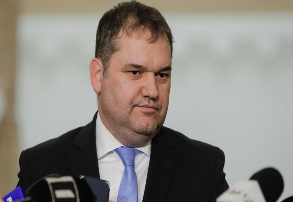 CSEKE ATTILA: „DACĂ TOATĂ LUMEA SE UITĂ LA POSTURI, AVEM O PROBLEMĂ DE ABORDARE ÎN ADMINISTRAȚIE”