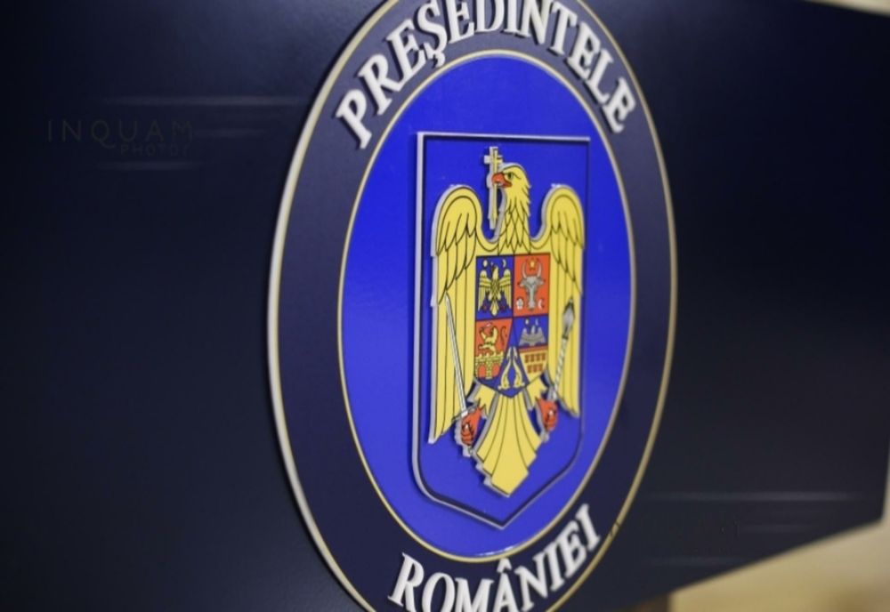 UNSPREZECE CANDIDAȚI INTRĂ ÎN LUPTA PENTRU PALATUL COTROCENI
