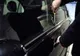 Copil de un an şi 8 luni blocat în autoturism